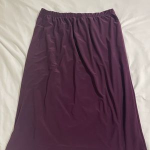 Women’s Zadie Bs size 3X eggplant purple pencil skirt with built in slip.